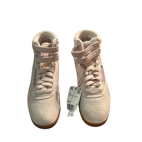 NWT Reebok High Tops - Picture 10 of 14